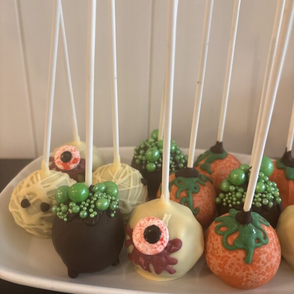 Spooky Chocolate Cake Pops