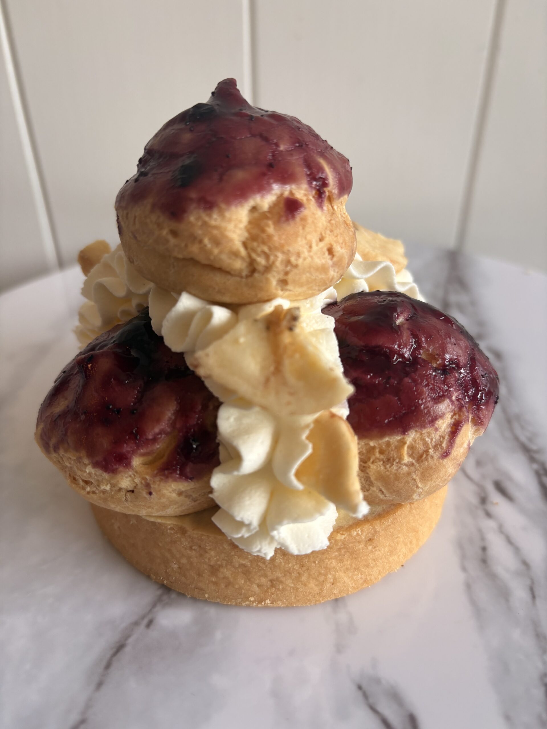 Chouquette Tart with Blueberry+Banana
