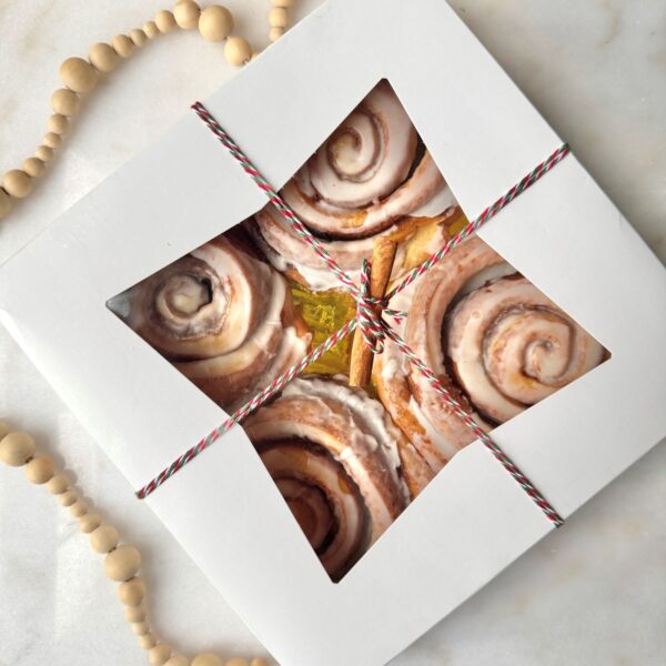 Cinnamon Rolls with Vanilla Bean Glaze (4pk)