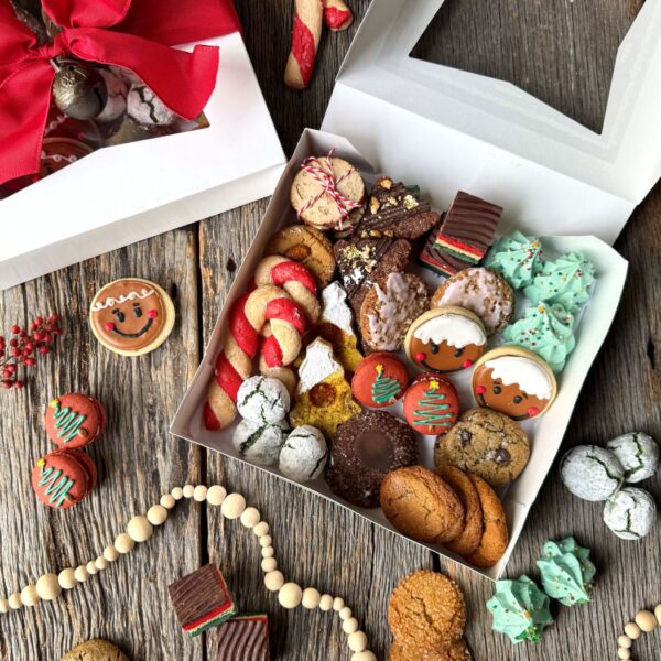 Holiday Cookie Box (33ct)