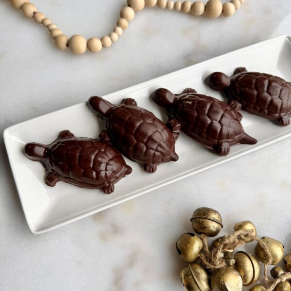 Classic Dark Chocolate Turtle with Caramel & Pecans (1ct)