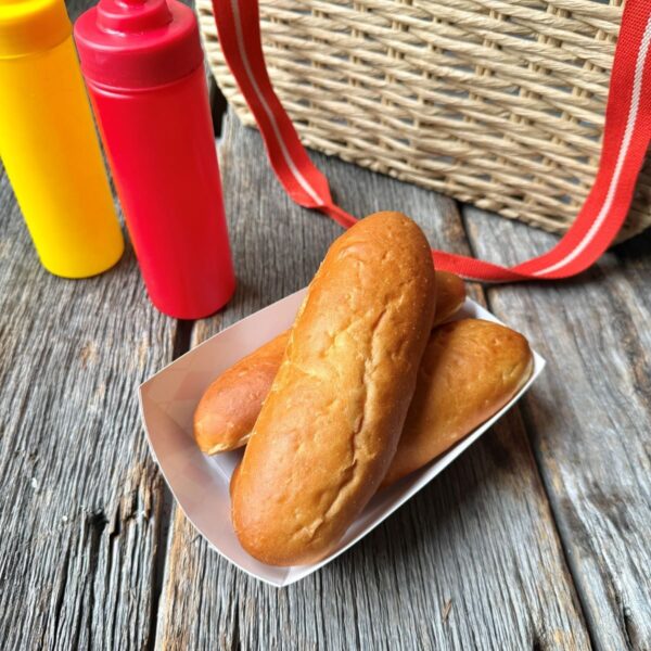 Hot Dog Buns (6 count)