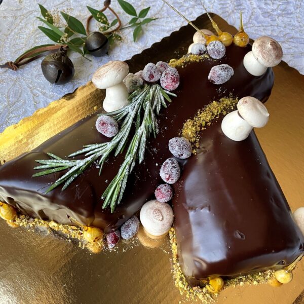Bûche De Noël - Chocolate Hazelnut